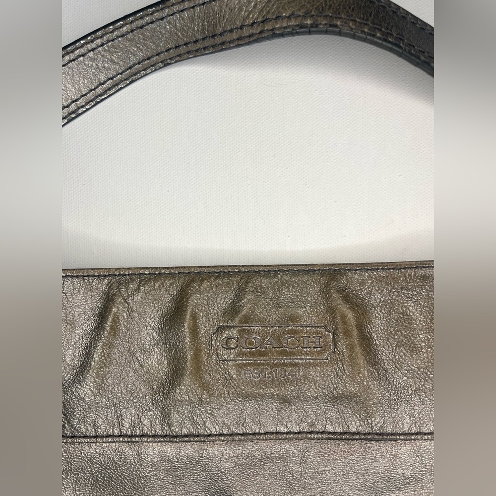 Coach - Metallic Silver Zoe Hobo bag 2010 - Picture 3 of 8